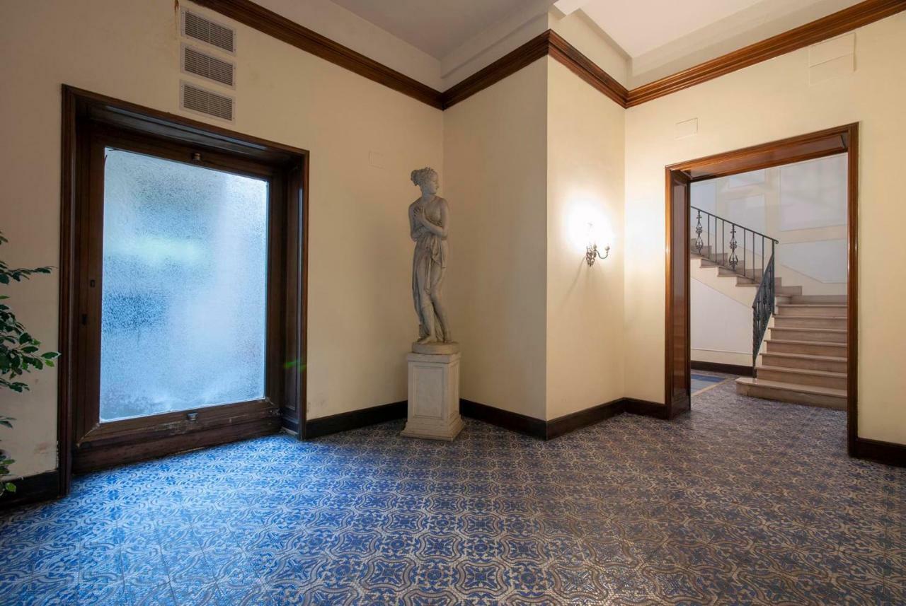 Appartamento Via Del Corso Рим Экстерьер фото